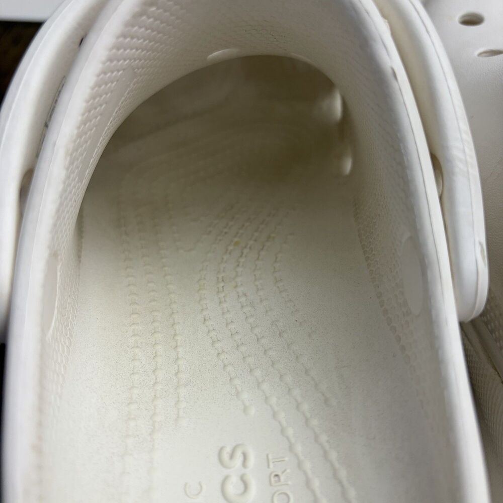 Crocs Bae Fresh Fruit Platform Clog Women's Size 8 White Red Strawberry - Picture 8 of 10